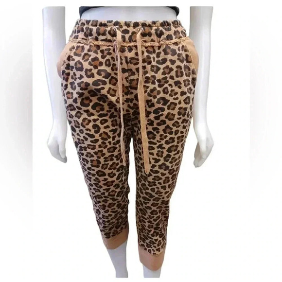Poppy & Peonies Cheetah Print Cropped Joggers Sweat Pants Size Small - Picture 1 of 11
